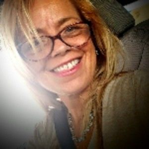 Meet your Posher, Johnetta